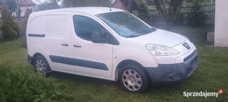 Używany 2011 Peugeot Partner Minivan | 12 300 zł (Uczciwa cena) - Obraz 1/4