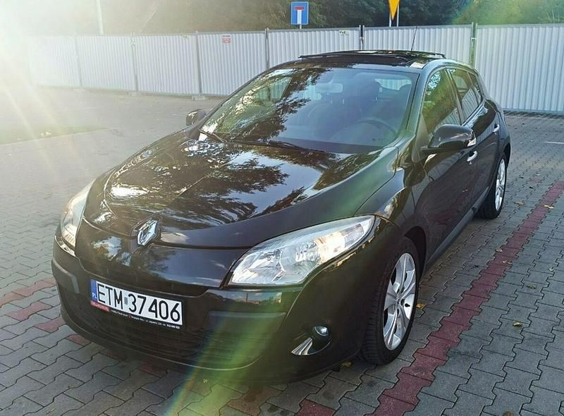 Używany Renault Mégane III 180 KM (132 kW) 2009 Czarny (metalik) Hatchback