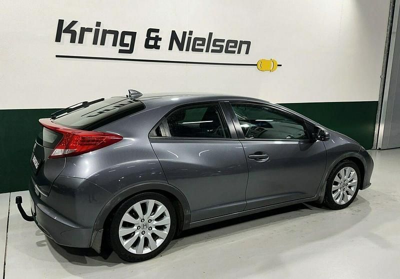 Używany Honda Civic 141 KM (103 kW) 2013 Szary (metalik) Sedan/Limuzyna