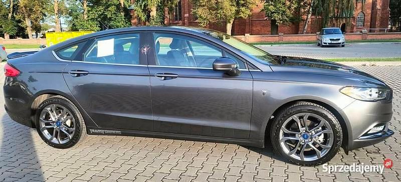 Używany Ford Fusion 2017 Grafitowy Sedan/Limuzyna