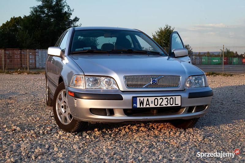 Używany 2002 Volvo S40 Sedan/Limuzyna | 10 500 zł - Obraz 1/4