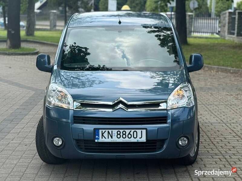 Niebieski Używany 2012 Citroën Berlingo Minivan | 25 900 zł (Uczciwa cena) - Obraz 1/4