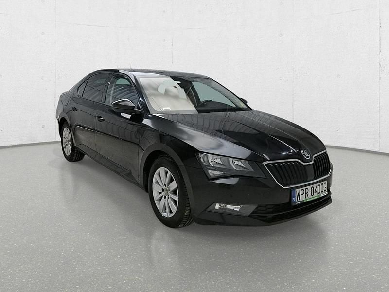 Czarny Używany 2019 Skoda Superb Sedan/Limuzyna | 43 650 zł - Obraz 1/4