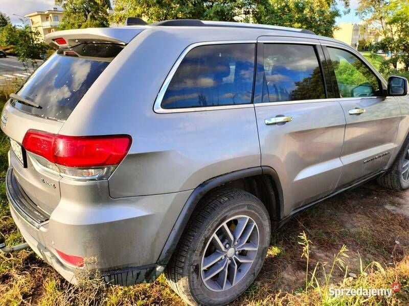 Używany Jeep Grand Cherokee 2017 Srebrny SUV