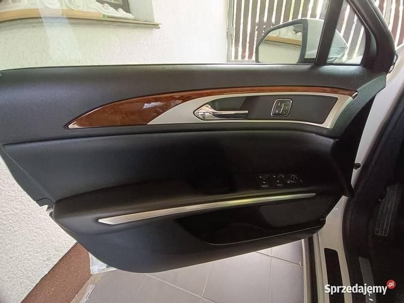 Używany 2016 Lincoln MKZ Sedan/Limuzyna | 55 000 zł - Obraz 1/4