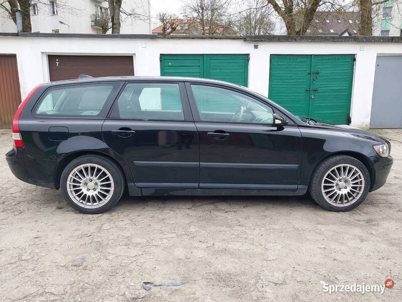 Czarny Używany 2005 Volvo V50 Kombi | 6500 zł - Obraz 1/4