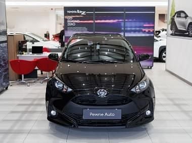 Czarny Używany 2023 Toyota Yaris Comfort Hatchback | 68 850 zł (Drogi) - Obraz 1/4
