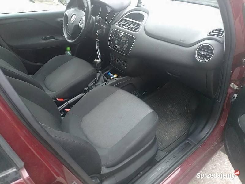 Czerwony Używany 2014 Fiat Punto Hatchback | 17 800 zł (Dość drogi) - Obraz 1/4