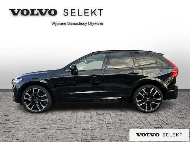 Używany Volvo XC60 455 KM (334 kW) 2025 Czarny SUV