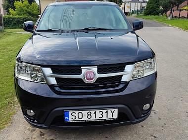 Inny kolor Używany 2012 Fiat Freemont SUV | 33 500 zł (Uczciwa cena) - Obraz 1/4