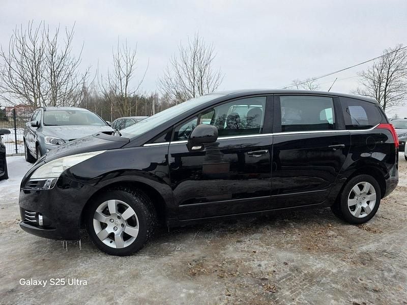 Używany Peugeot 5008 156 KM (114 kW) 2010 Czarny (metalik, perła) Minivan