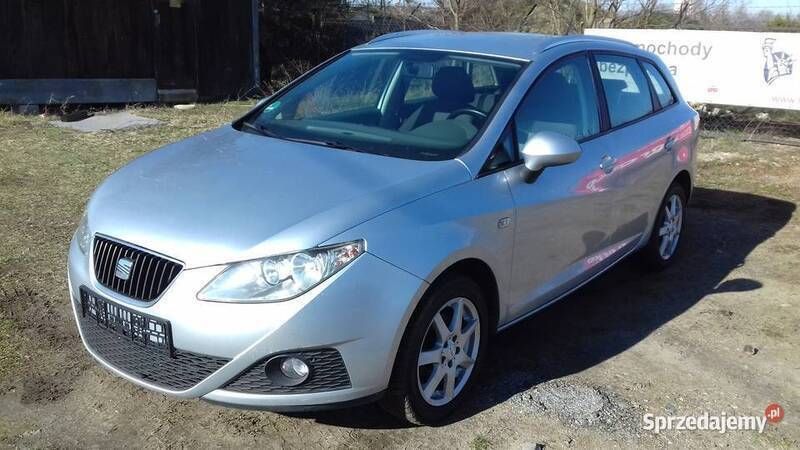 Używany Seat Ibiza ST 86 KM (63 kW) 2011 Srebrny Kombi