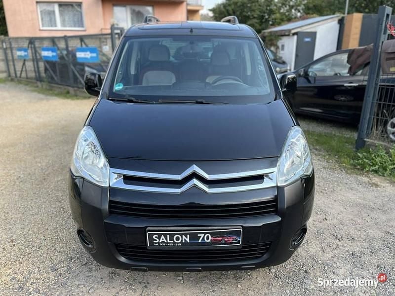 Czarny (metalik) Używany 2010 Citroën Berlingo Minivan | 18 900 zł (Super Cena) - Obraz 1/4