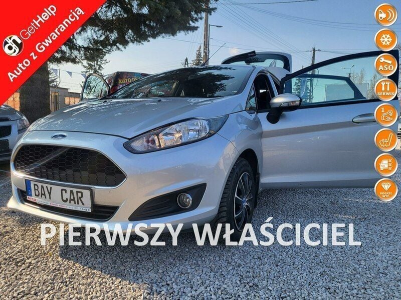 Srebrny (metalik) Używany 2016 Ford Fiesta Hatchback | 29 999 zł (Uczciwa cena) - Obraz 1/4