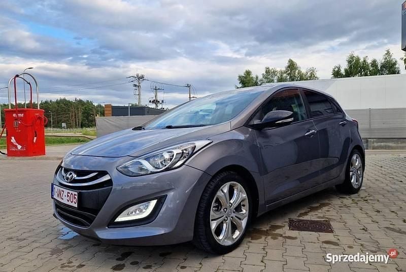 Szary Używany 2015 Hyundai i30 Hatchback | 33 800 zł (Uczciwa cena) - Obraz 1/4