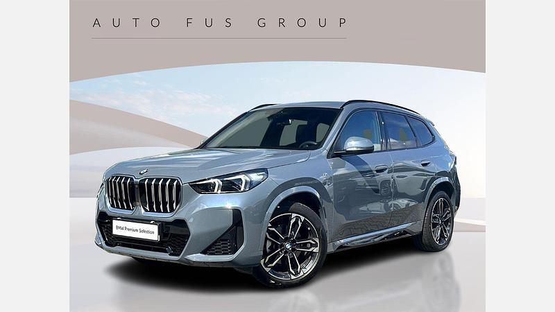 Szary storm bay bmw individual metalizowany Używany 2024 BMW X1 Comfort Edition SUV | 209 900 zł - Obraz 1/3