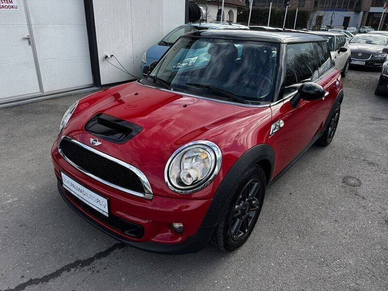 Czerwony (metalik) Używany 2010 Mini Cooper S Hatchback | 28 500 zł (Dość drogi) - Obraz 1/4