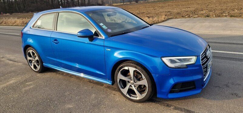 Niebieski Używany 2016 Audi A3 S-Line Hatchback | 38 999 zł - Obraz 1/4