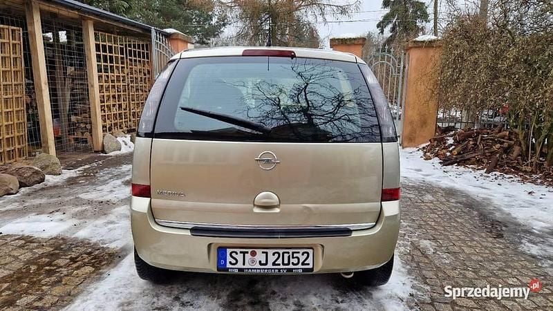 Używany Opel Meriva 2008 Złoty Minivan