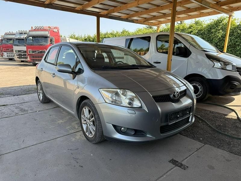 Szary Używany 2009 Toyota Auris Hatchback | 17 800 zł (Drogi) - Obraz 1/4