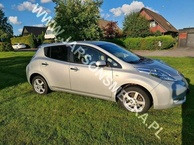 Srebrny Używany 2013 Nissan Leaf Hatchback | 36 100 zł - Obraz 1/4