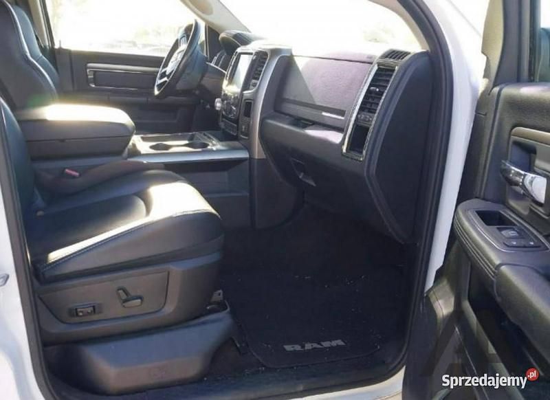 Używany Dodge Ram 400 KM (294 kW) 2016 Biały (metalik) Pickup