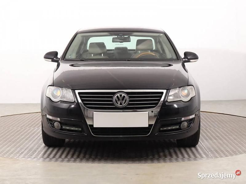 Czarny Używany 2006 VW Passat Sedan/Limuzyna | 6999 zł (Dobra cena) - Obraz 1/4