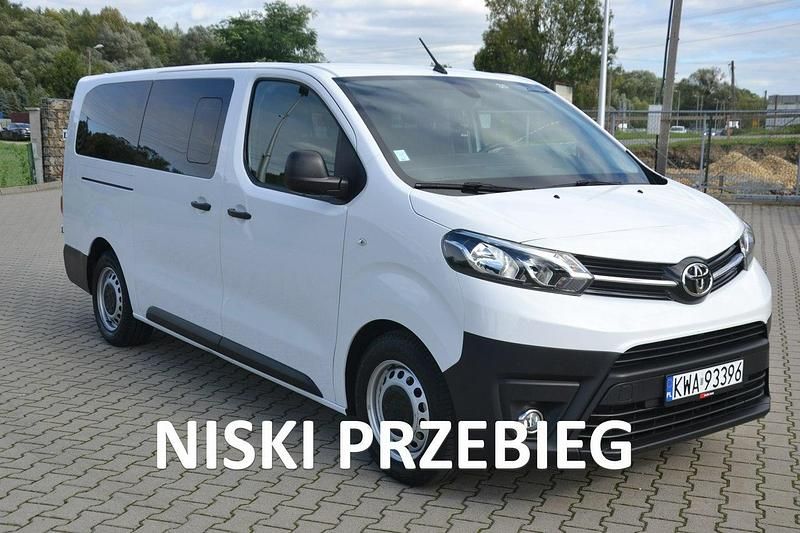 Biały Używany 2023 Toyota Proace Van | 112 000 zł - Obraz 1/4