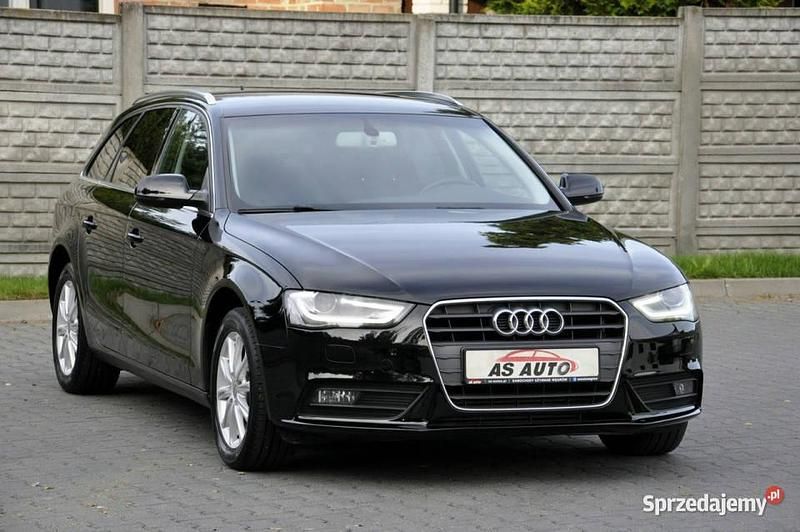 Czarny Używany 2012 Audi A4 Kombi | 38 900 zł (Uczciwa cena) - Obraz 1/4