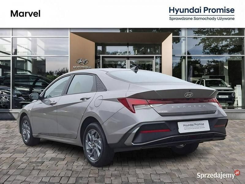 Używany Hyundai Elantra 123 KM (90 kW) 2024 Szary Sedan/Limuzyna