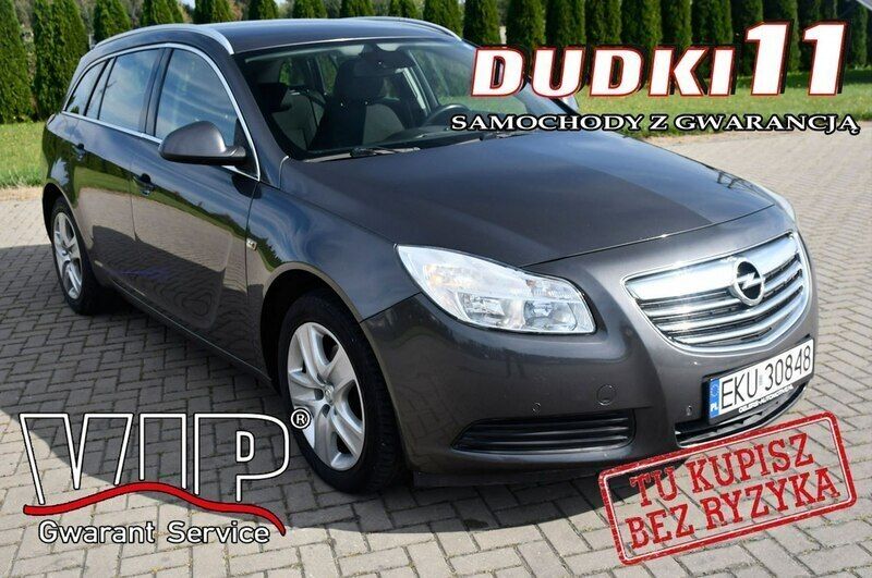 Szary Używany 2011 Opel Insignia Kombi | 19 900 zł (Dobra cena) - Obraz 1/4