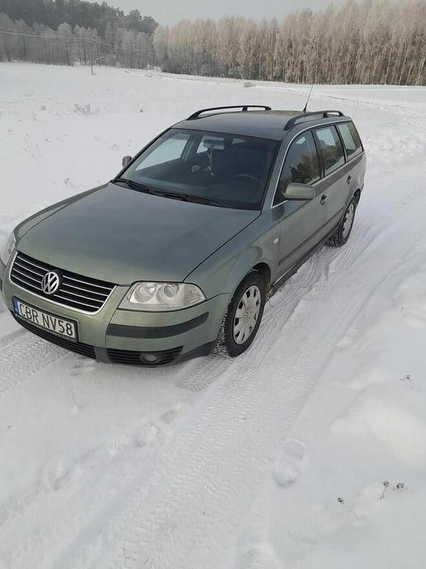 Srebrny Używany 2002 VW Passat R Kombi | 6240 zł (Uczciwa cena) - Obraz 1/3