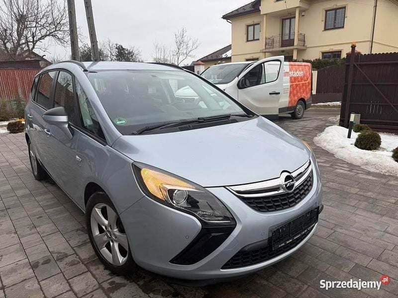 Używany Opel Zafira 2014 Niebieski Minivan