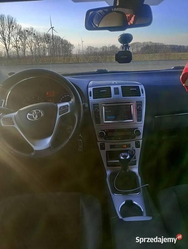 Używany Toyota Avensis 2013 Kombi