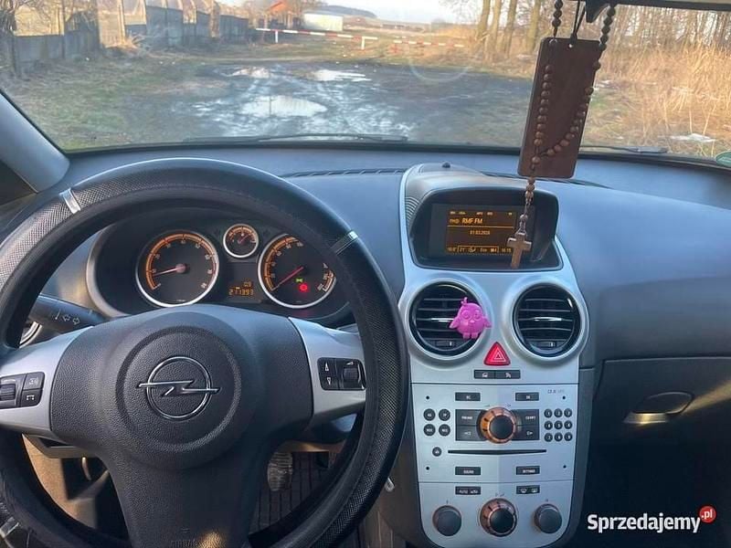 Używany Opel Corsa 80 KM (58 kW) 2009 Czarny Hatchback