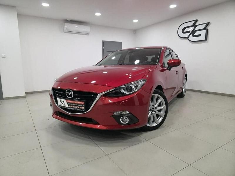 Używany Mazda 3 120 KM (88 kW) 2015 Czerwony (metalik, perła) Hatchback