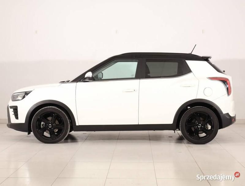 Używany Ssangyong (KGM) Tivoli 163 KM (119 kW) 2024 Biały SUV