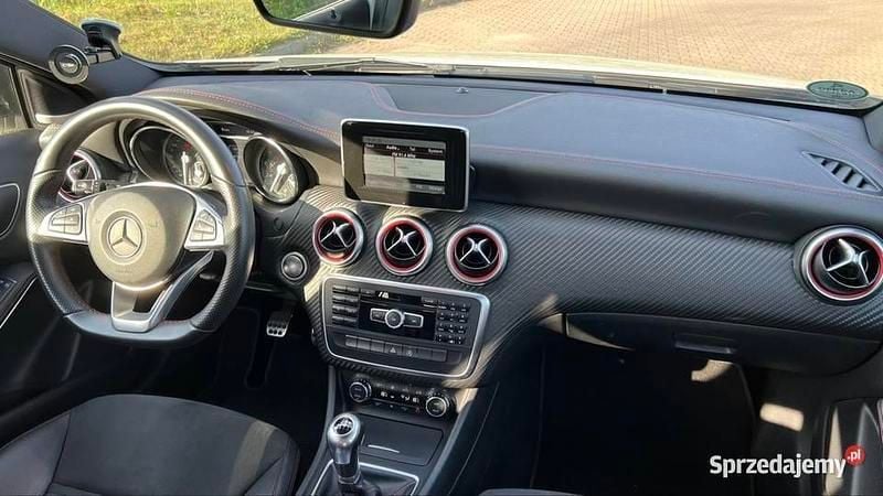 Używany Mercedes A200 AMG 2015 Biały Hatchback