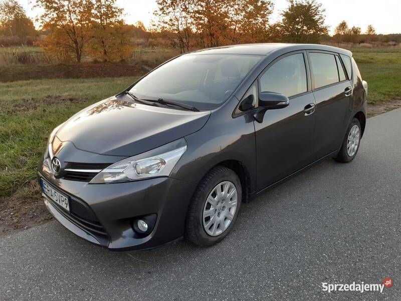 Używany 2014 Toyota Verso Minivan | 46 000 zł (Dość drogi) - Obraz 1/4