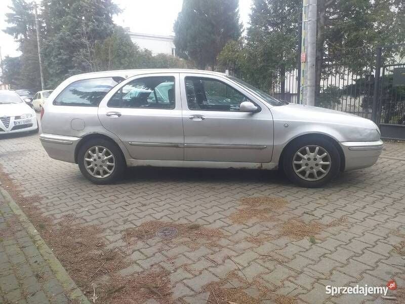 Używany Lancia Lybra 2000 Kombi