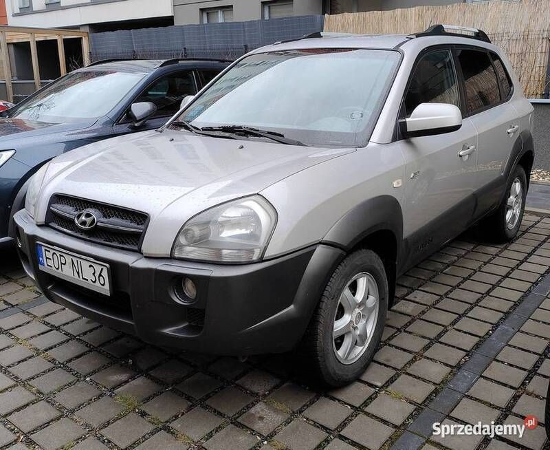 Srebrny Używany 2005 Hyundai Tucson SUV | 16 500 zł (Dość drogi) - Obraz 1/4