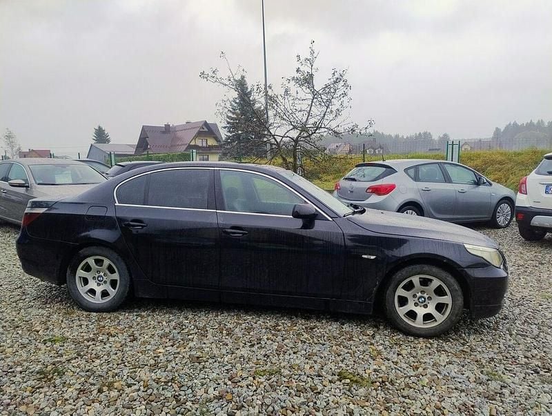 Używany BMW 520 163 KM (119 kW) 2006 Czarny Sedan/Limuzyna