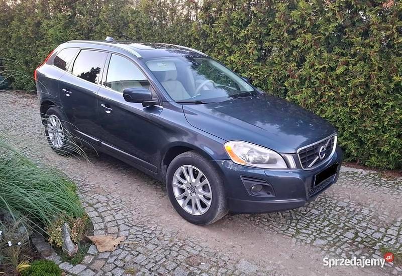 Używany 2010 Volvo XC60 SUV | 34 500 zł (Dość drogi) - Obraz 1/4