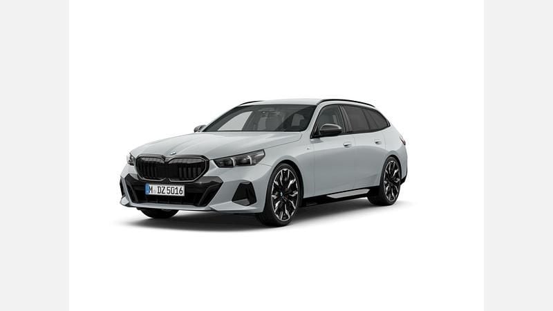 Szary brooklyn m metalizowany Używany 2024 BMW 520 Comfort Edition Kombi | 269 900 zł (Dość drogi) - Obraz 1/3