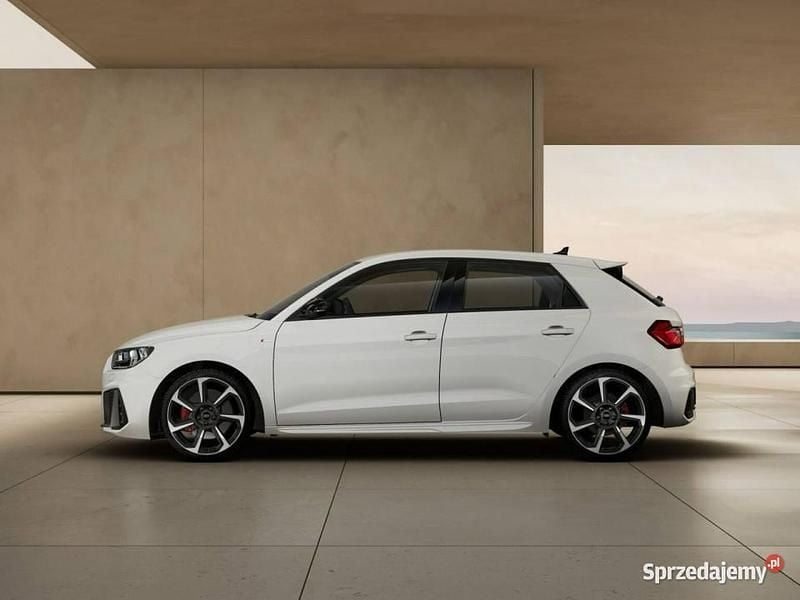 Czarny Nowe 2025 Audi A1 Sportback Advanced Plus Hatchback | 89 088 zł - Obraz 1/4