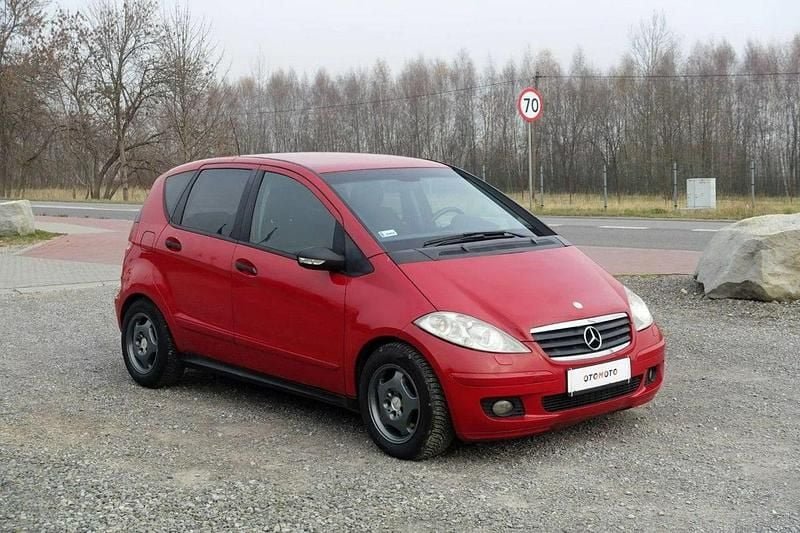Czerwony Używany 2007 Mercedes A180 Sedan/Limuzyna | 3900 zł (Super Cena) - Obraz 1/4