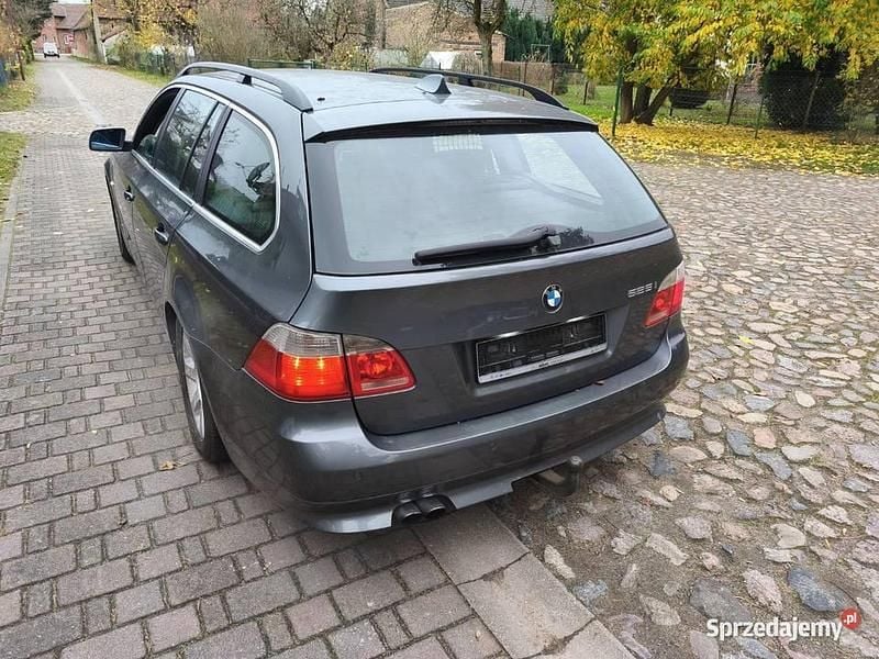 Grafitowy Używany 2006 BMW 525 Kombi | 9999 zł (Super Cena) - Obraz 1/4