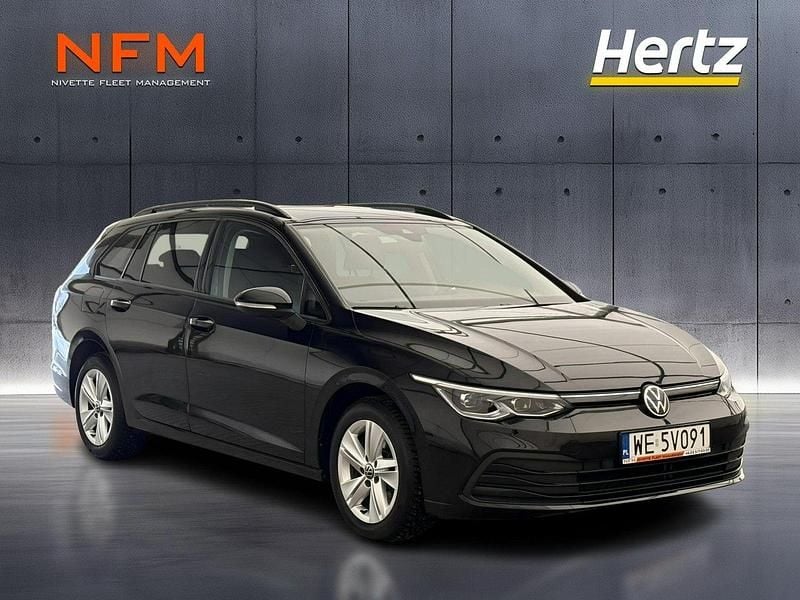 Używany VW Golf VIII Life 115 KM (84 kW) 2022 Czarny Kombi