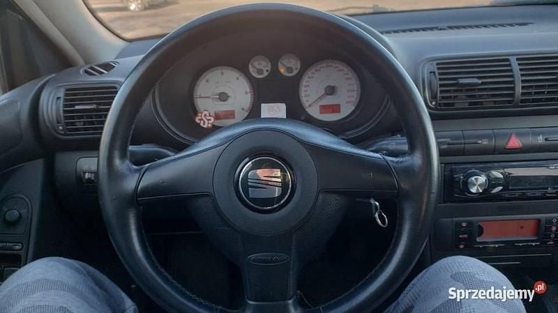Używany Seat Leon Sport 2003 Czerwony Hatchback