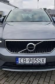 Używany Volvo XC40 Momentum 190 KM (139 kW) 2019 Szary SUV